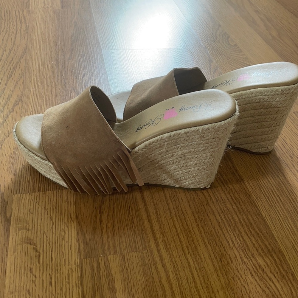 Fringe heels. Size 9.